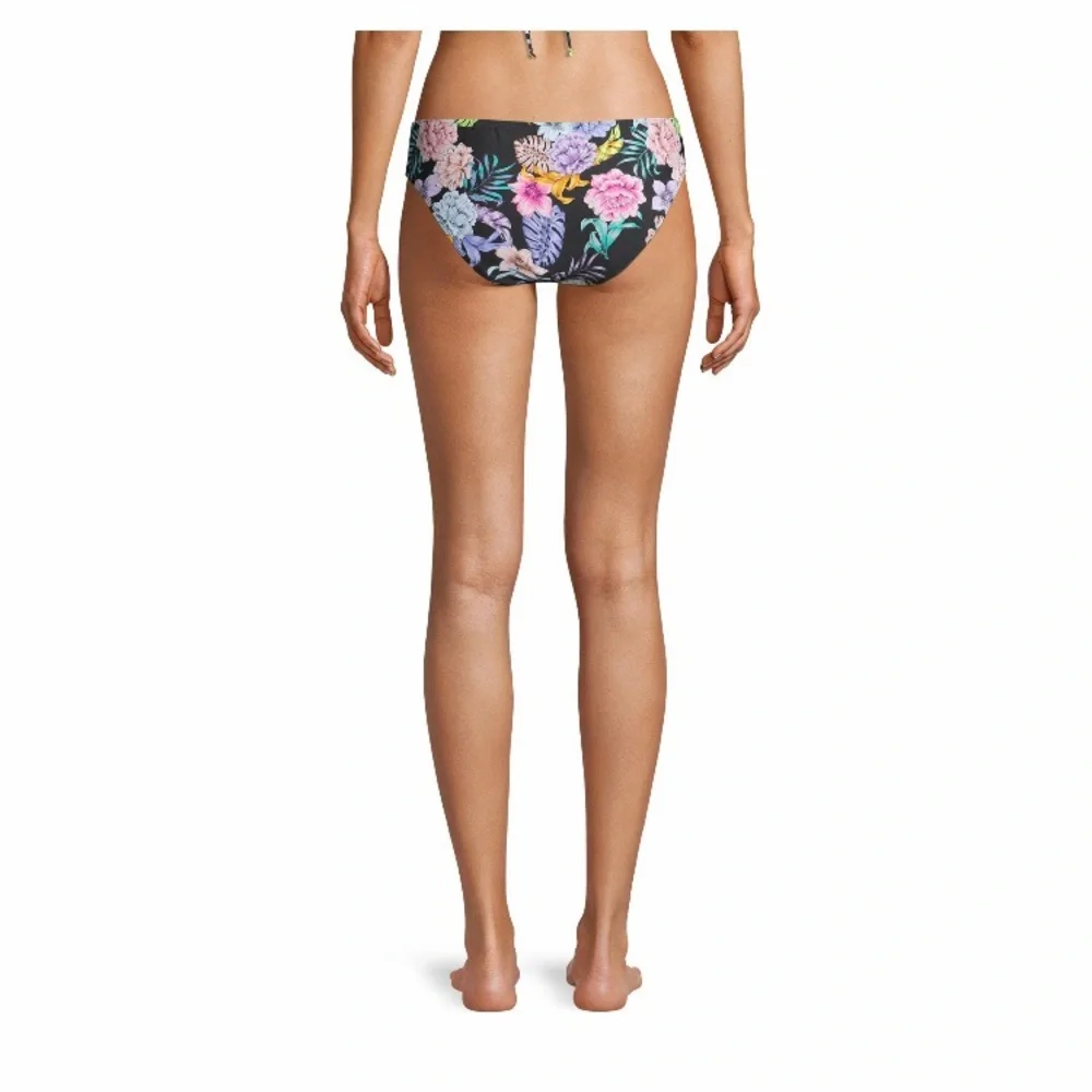 New NO BOUNDARIES HIPSTER FLOWER JUNIORS BOTTOM size M (7-9)